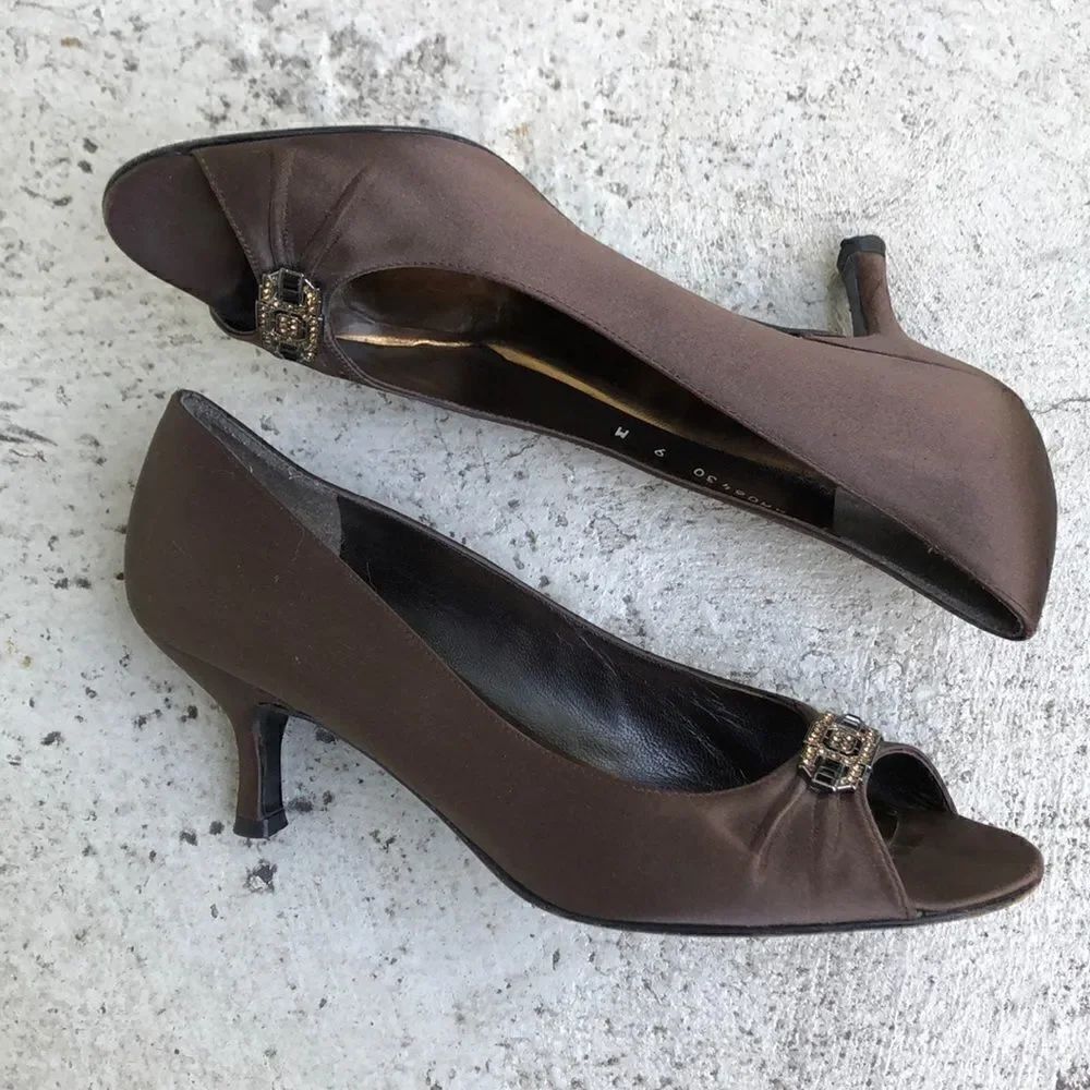 Stuart Weitzman Satin heels